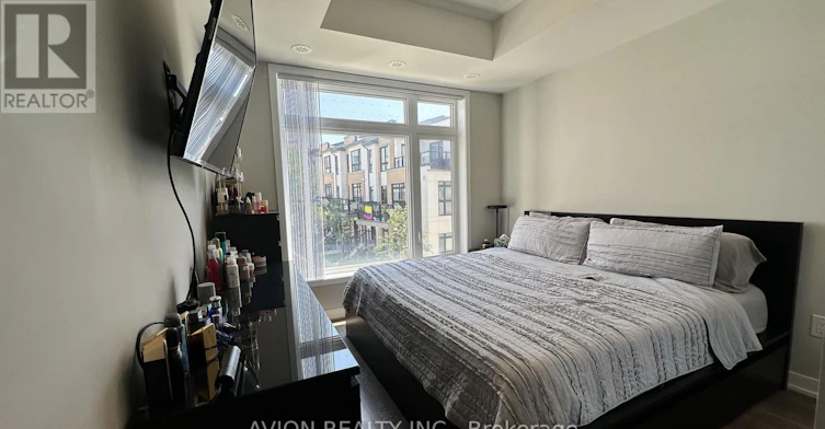 210-160 Canon Jackson Drive, Toronto, ON, M6M 0B6 - 10