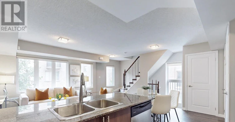 235-10 Foundry Avenue, Toronto, ON, M6H 0A6 - 8