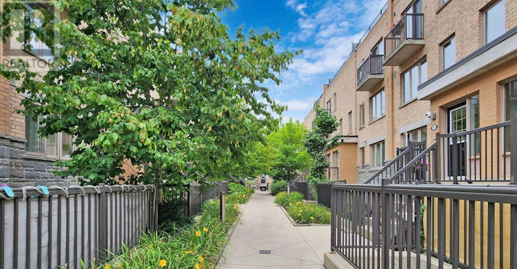 235-10 Foundry Avenue, Toronto, ON, M6H 0A6 - 32