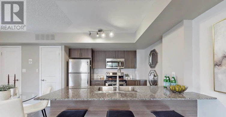 235-10 Foundry Avenue, Toronto, ON, M6H 0A6 - 10