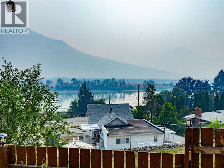 2199 Perryville Place, Kamloops, BC, V2B 7Y1 - 32
