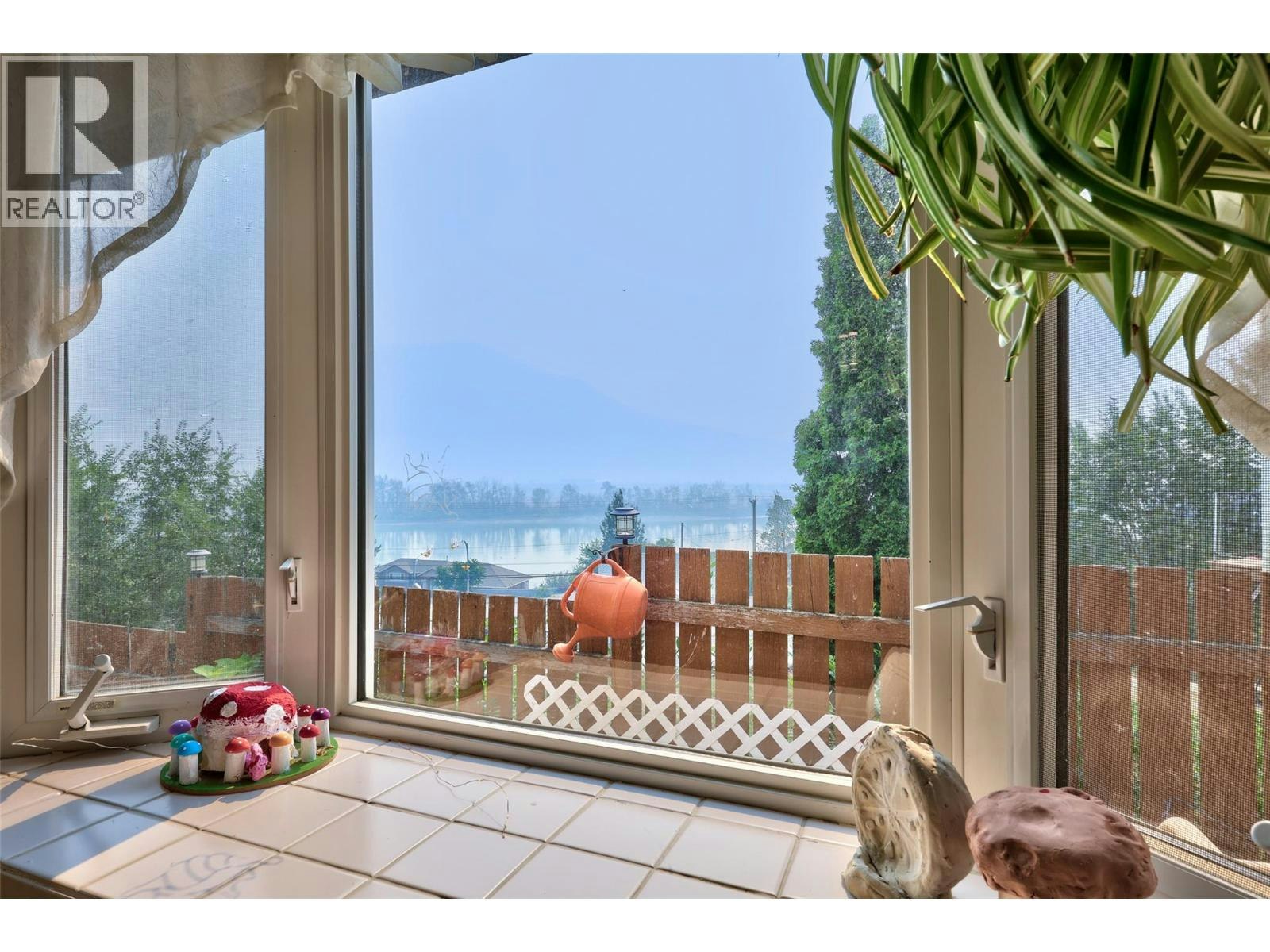 2199 Perryville Place, Kamloops, BC, V2B 7Y1 - 6