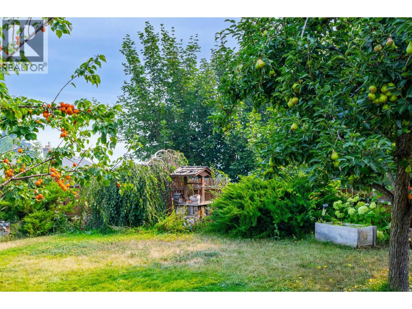 2199 Perryville Place, Kamloops, BC, V2B 7Y1 - 30