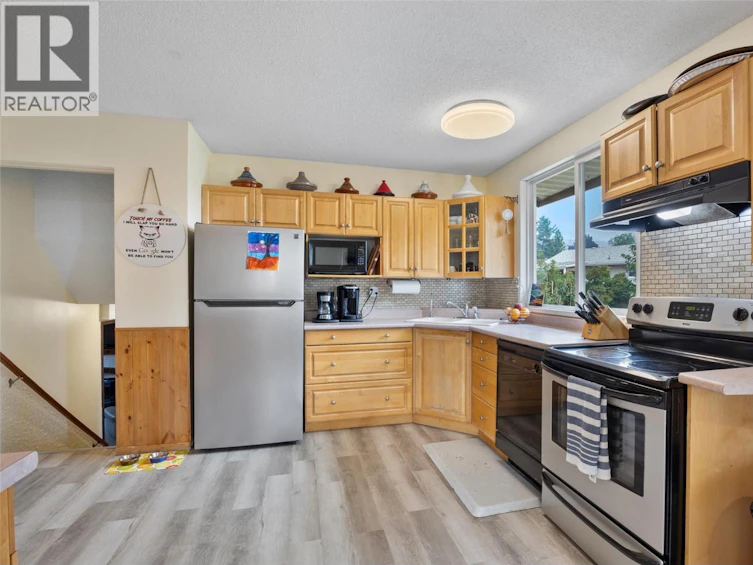 2199 Perryville Place, Kamloops, BC, V2B 7Y1 - 8