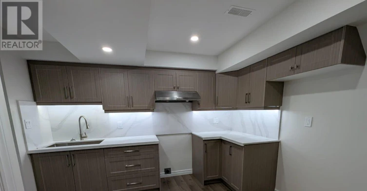 BSMT-41 Morley Crescent, Whitby, ON, L1R 0P1 - 5