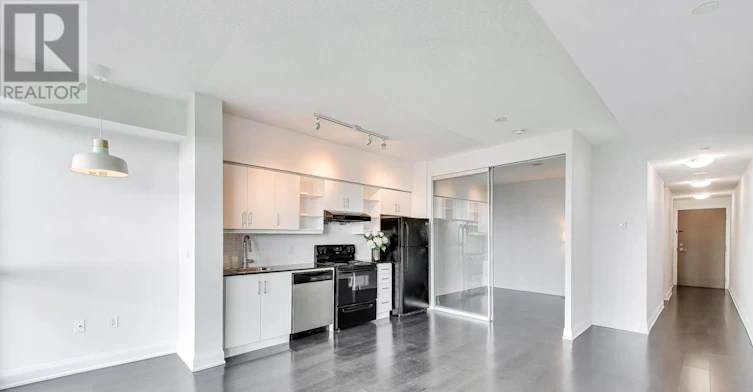 1718-160 Vanderhoof Avenue, Toronto, ON, M4G 0B7 - 2