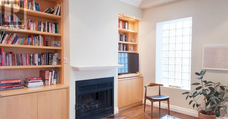 206-110 Hepbourne Street, Toronto, ON, M6H 1K5 - 8