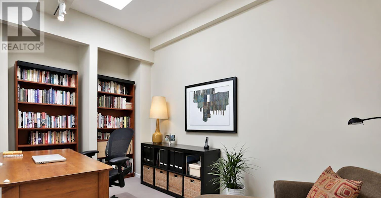 206-110 Hepbourne Street, Toronto, ON, M6H 1K5 - 18
