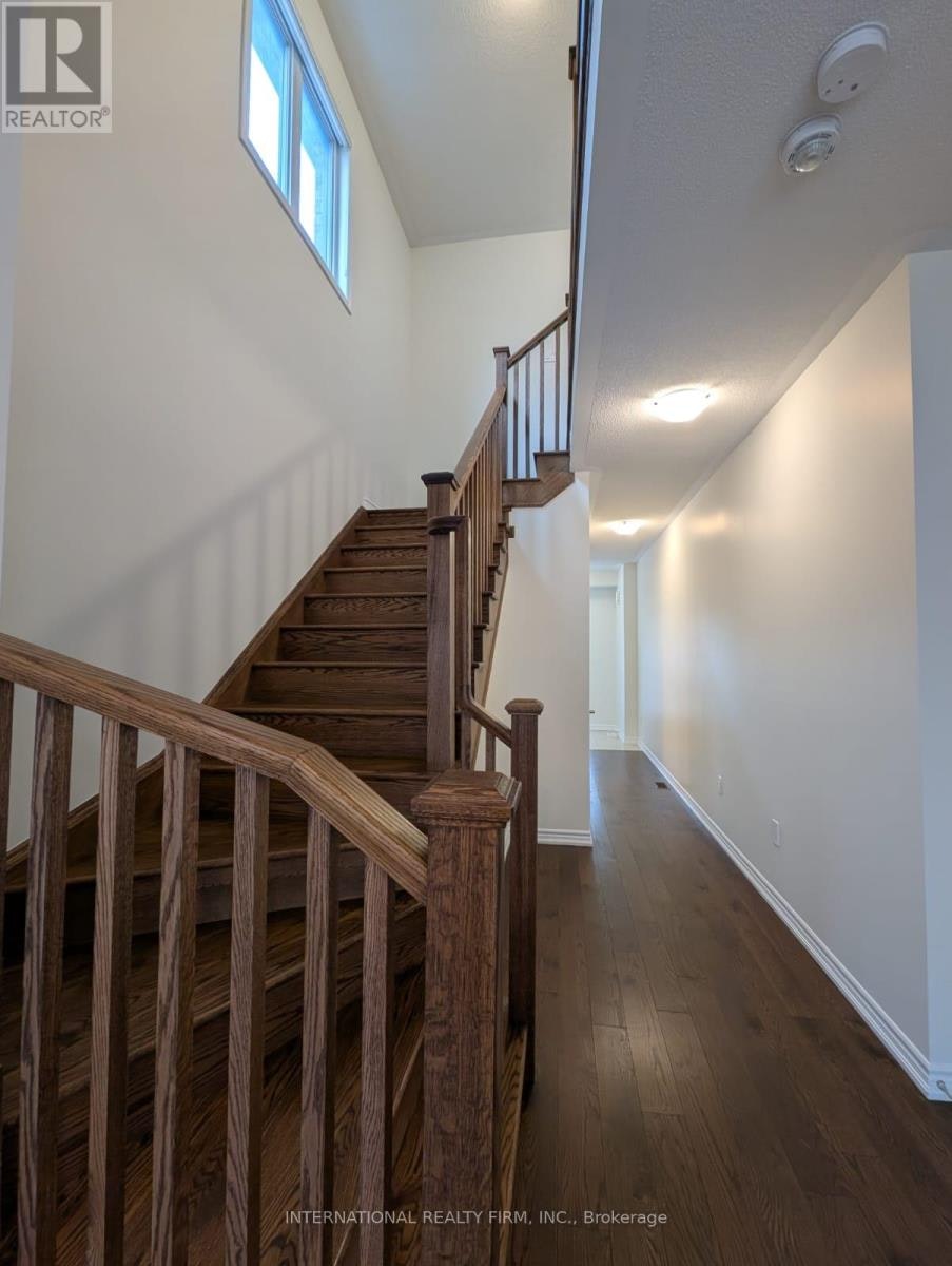 132 Laing Drive, Whitby, ON, L1P 0N5 - 4
