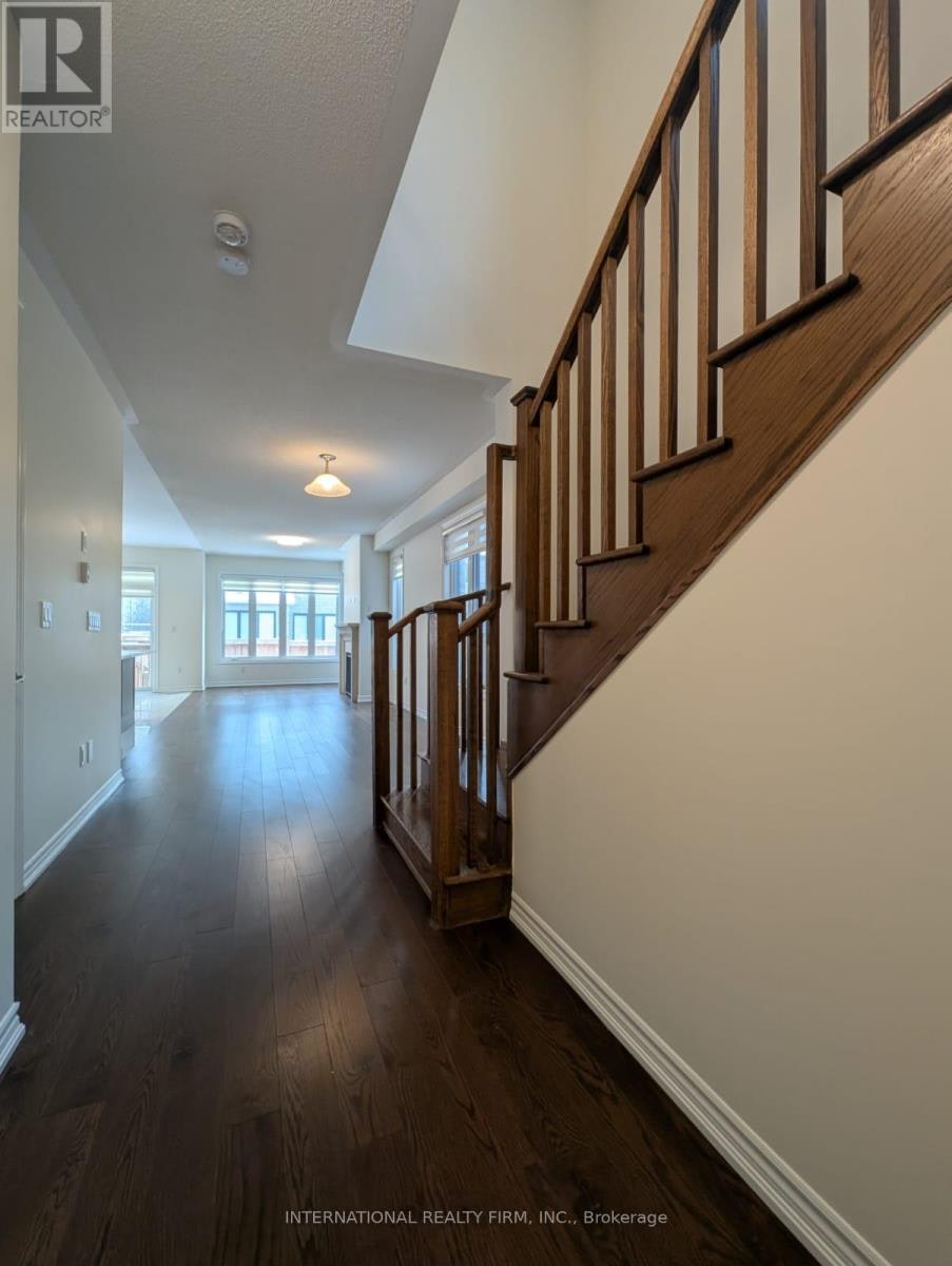 132 Laing Drive, Whitby, ON, L1P 0N5 - 3
