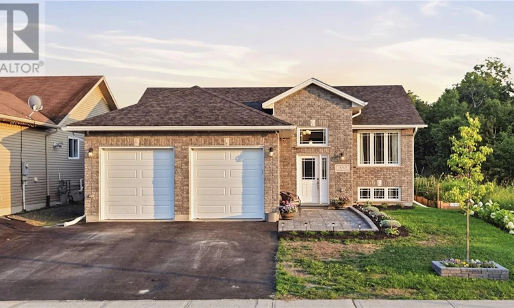 1663 Meadowlark Way