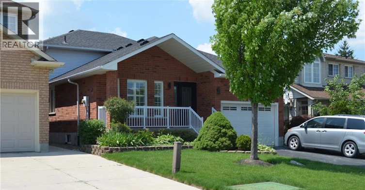 Lower-275 Locheed Drive, Hamilton, ON, L8T 5A4