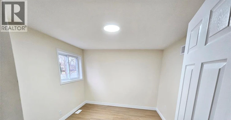 2-3216 Manchester Road, Windsor, ON, N9C 1X9 - 5