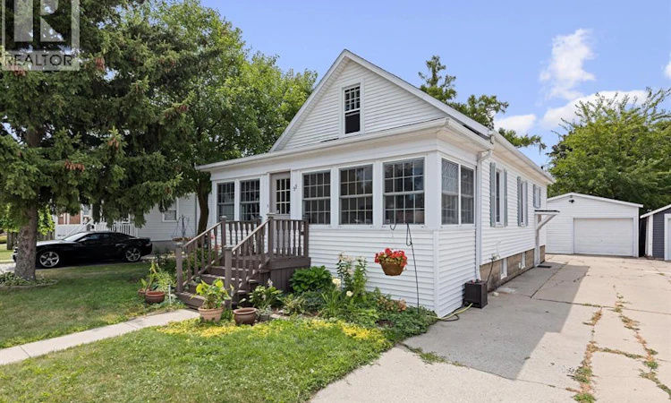 99 Mill Street East