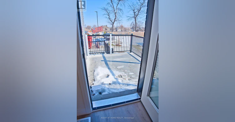 105-3900 Savoy Street, London, ON, N6P 0A3 - 12