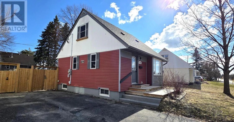 1243 Landor Street, London, ON, N5Y 3W2 - 5