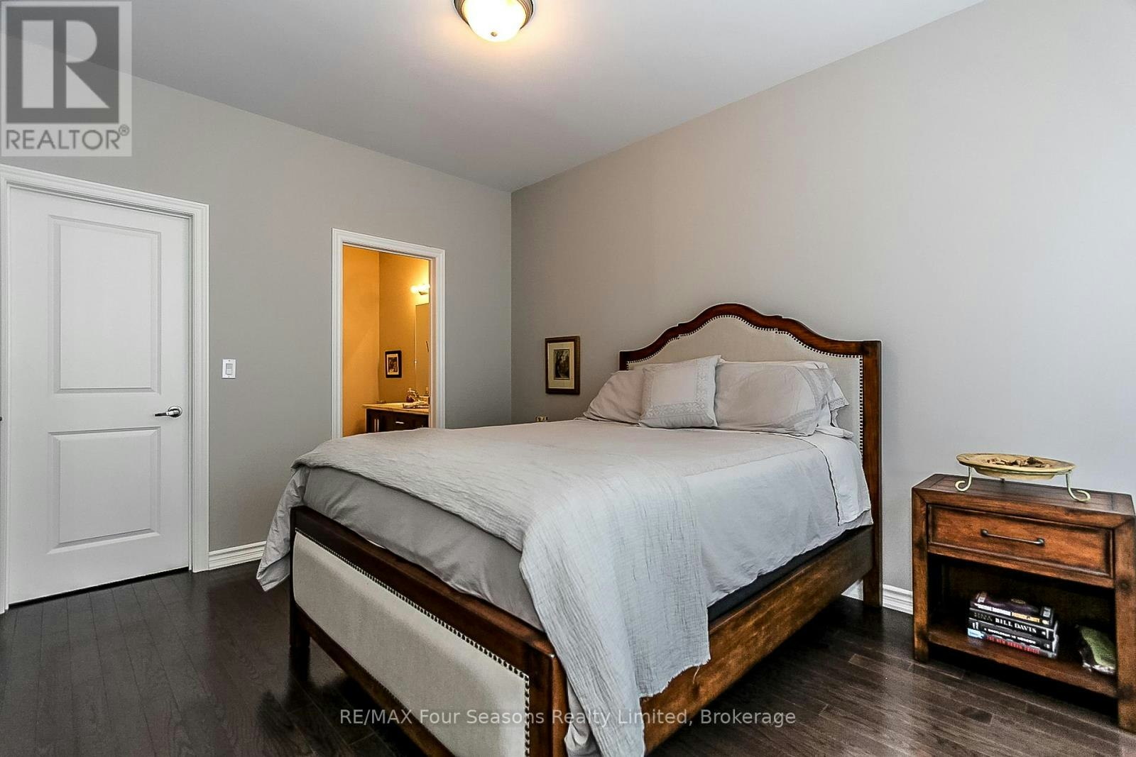 12 Robbie Way, Collingwood, ON, L9Y 0X5 - 6