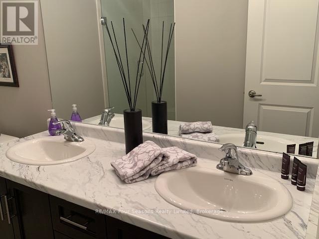12 Robbie Way, Collingwood, ON, L9Y 0X5 - 7
