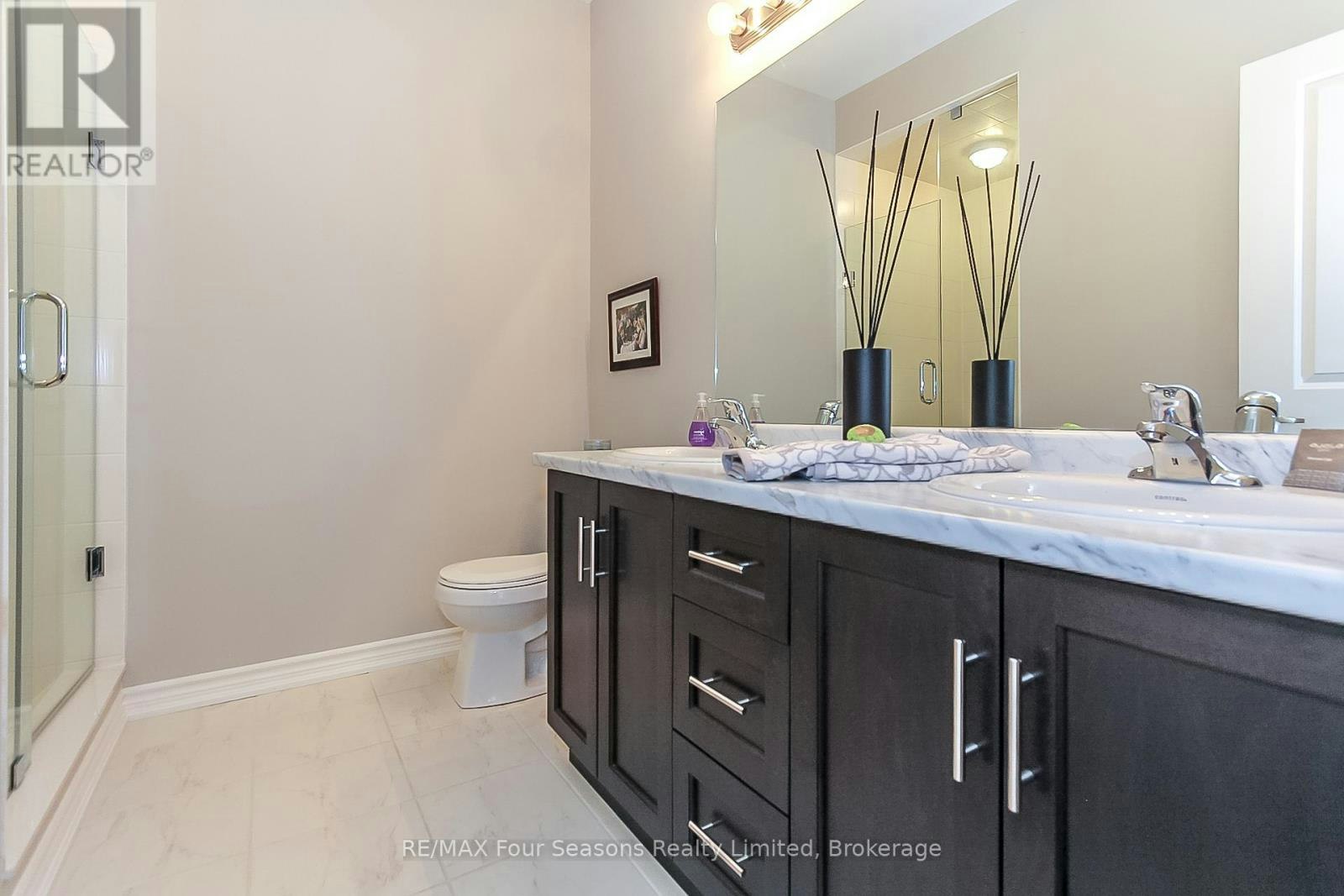 12 Robbie Way, Collingwood, ON, L9Y 0X5 - 8