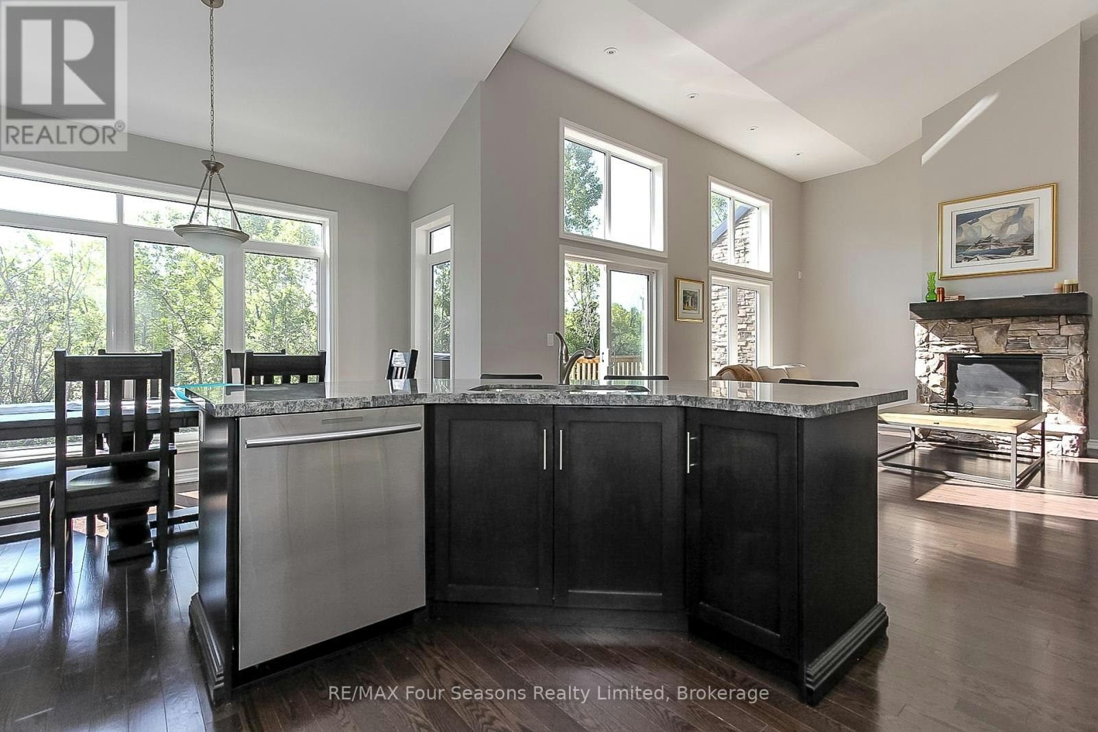 12 Robbie Way, Collingwood, ON, L9Y 0X5 - 35