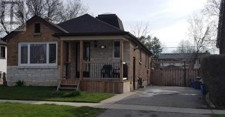 UPPER-97 Central Park Boulevard, Oshawa, ON, L1G 5Y4