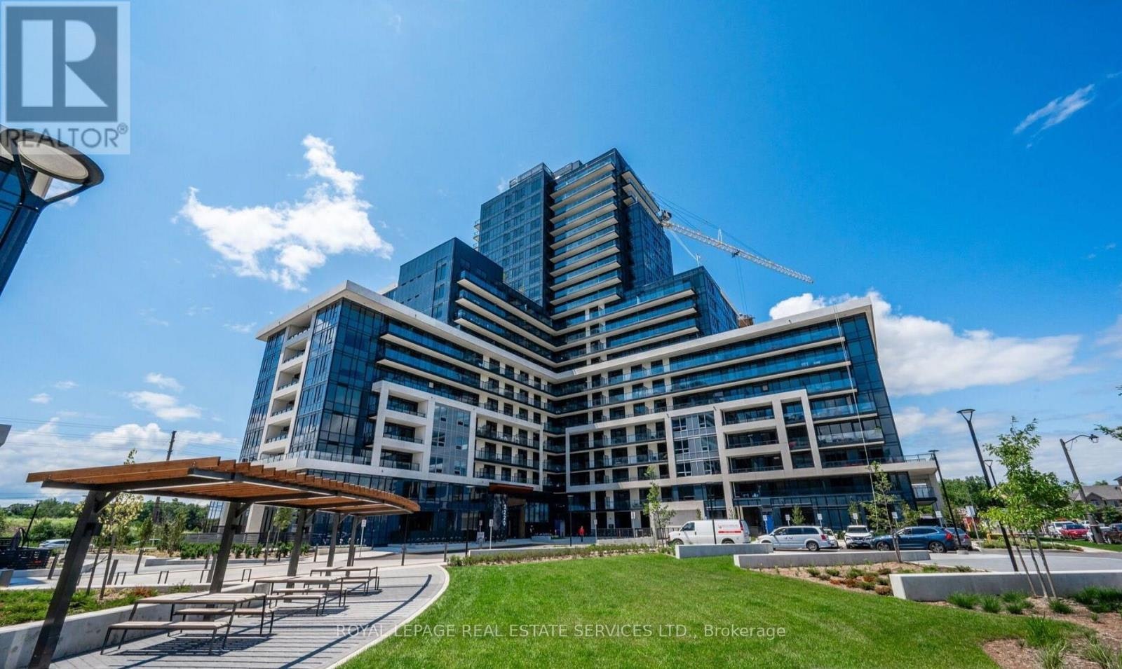 2201-3220 William Coltson Avenue, Oakville, ON, L6H 7X9