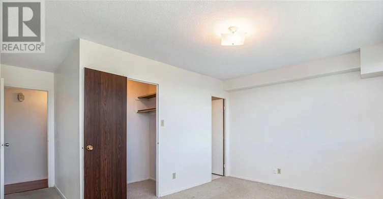 510-555 Brittany Drive, Ottawa, ON, K1K 4C5 - 9