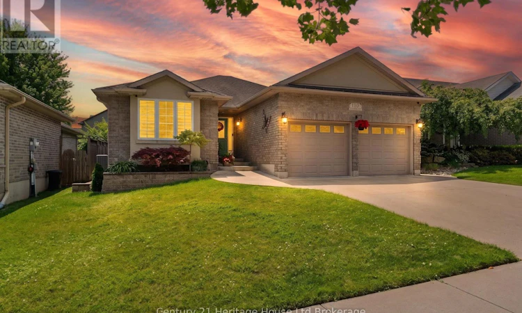 150 Forestway Trail