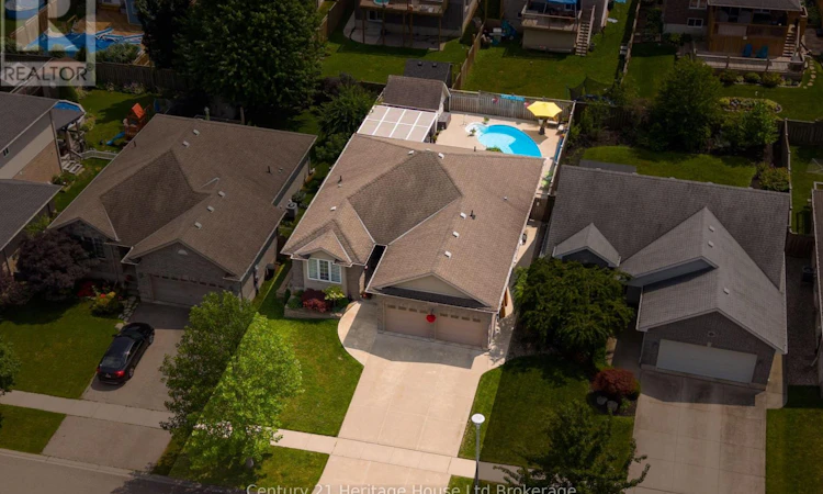 150 Forestway Trail