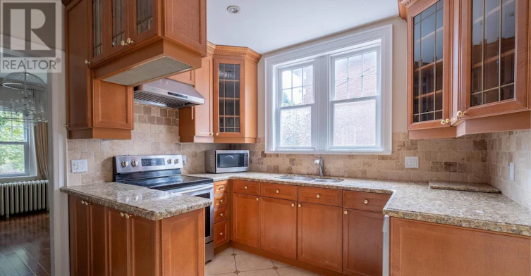 56 Ridley Boulevard, Toronto, ON, M5M 3L4 - 8