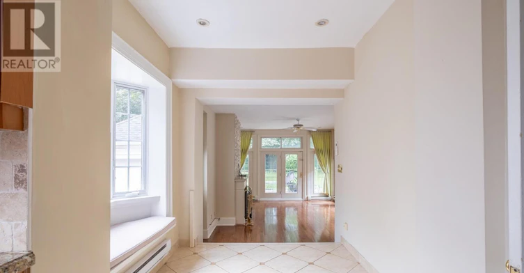 56 Ridley Boulevard, Toronto, ON, M5M 3L4 - 10