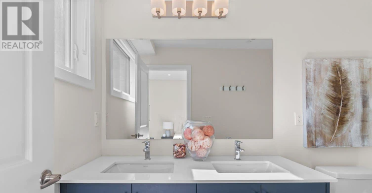 14 Credit Lane, Richmond Hill, ON, L4E 1G9 - 14