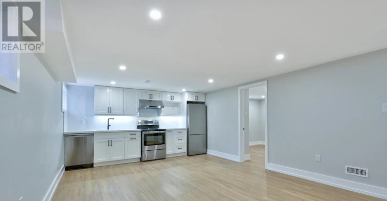 2-28 Florence Drive, Oakville, ON, L6K 1V6