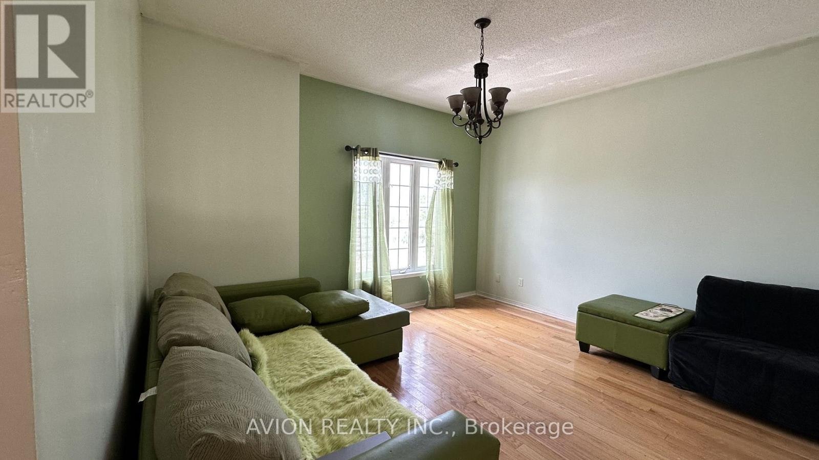 61 Crannyfield Drive, Brampton, ON, L7A 3X3 - 7