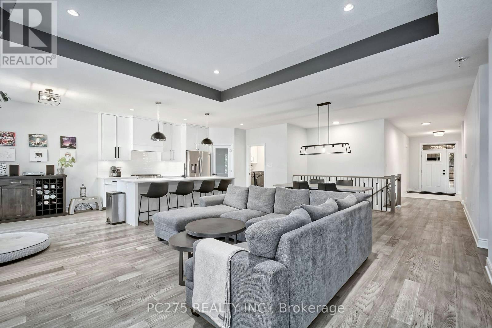 10-2022 Upperpoint Boulevard, London, ON, N6K 4M9