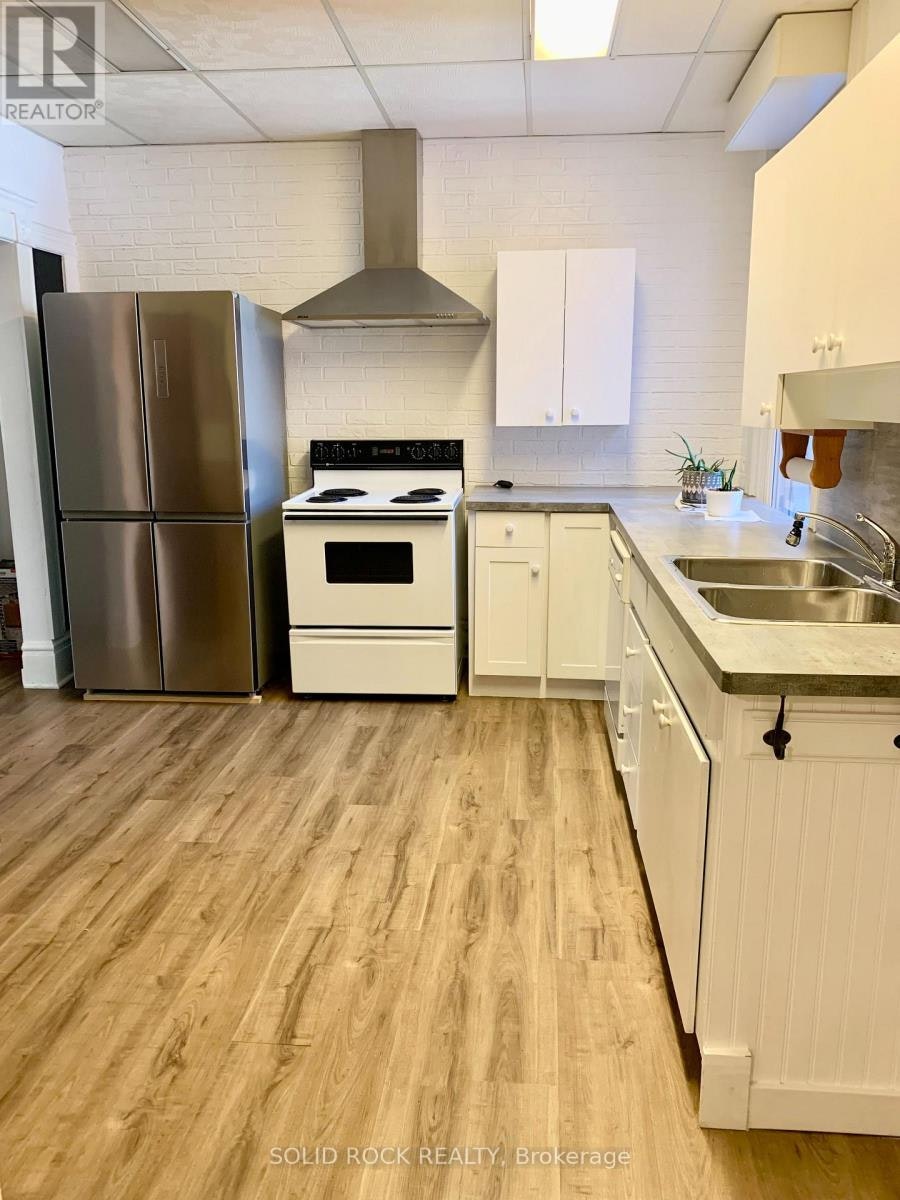 A-71 King Street E, Brockville, ON, K6V 1B2 - 2