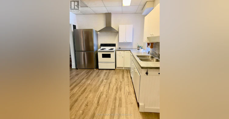 A-71 King Street E, Brockville, ON, K6V 1B2 - 2