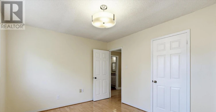73 Jessica Gardens, Vaughan, ON, L4J 3G1 - 27