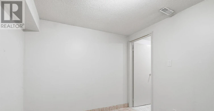 73 Jessica Gardens, Vaughan, ON, L4J 3G1 - 43