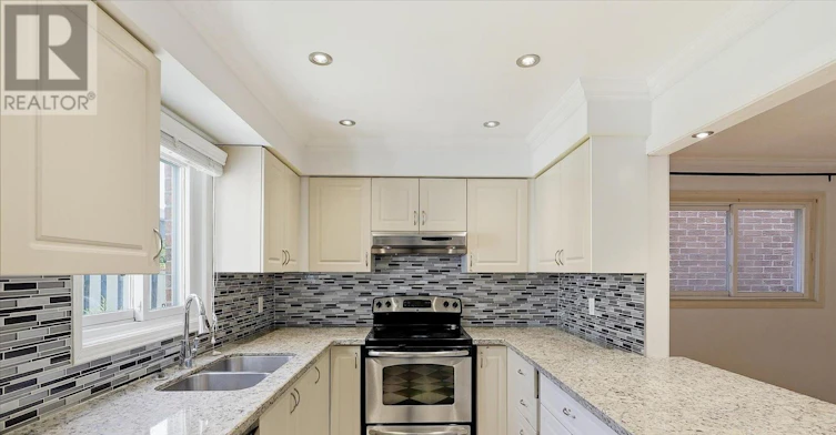 73 Jessica Gardens, Vaughan, ON, L4J 3G1 - 12
