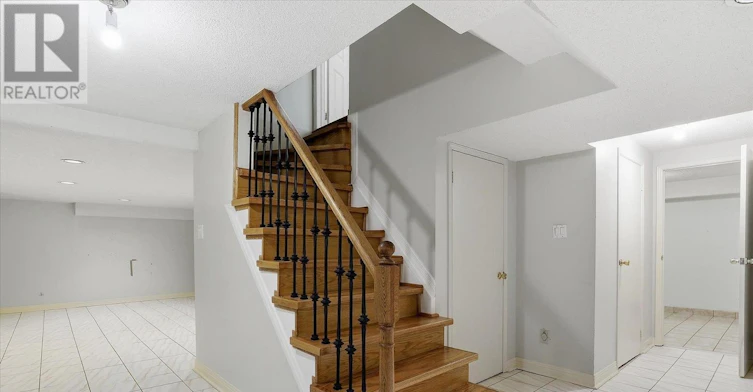 73 Jessica Gardens, Vaughan, ON, L4J 3G1 - 41