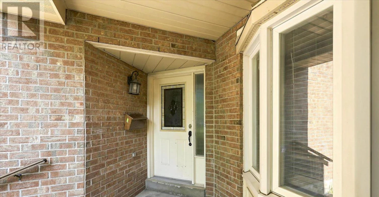 73 Jessica Gardens, Vaughan, ON, L4J 3G1 - 3
