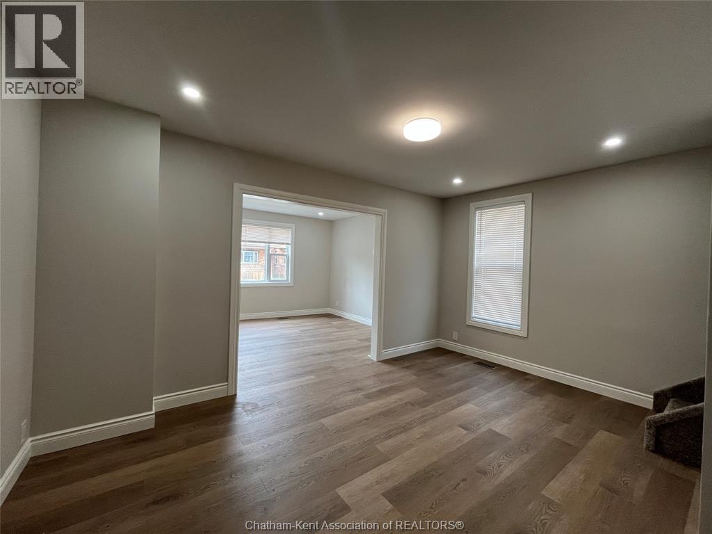 205 St.Clair Street, Chatham-Kent, ON, N7L 3J4 - 3