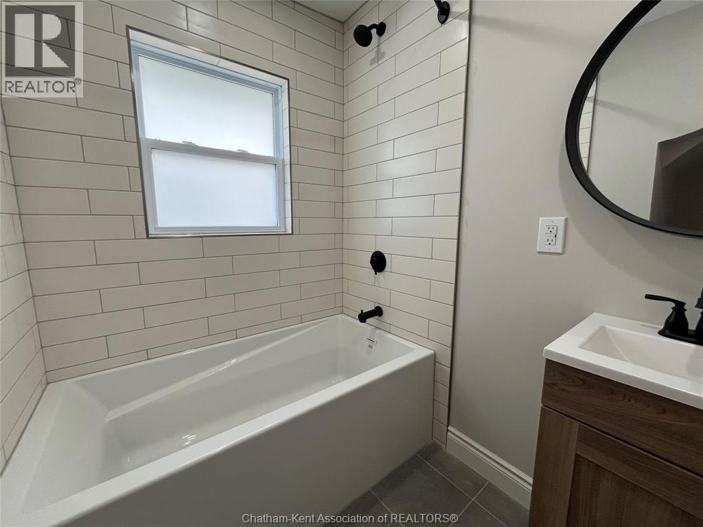 205 St.Clair Street, Chatham-Kent, ON, N7L 3J4 - 6