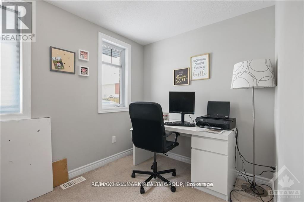 100 Lerta Way, Ottawa, ON, K4A 0W5 - 2