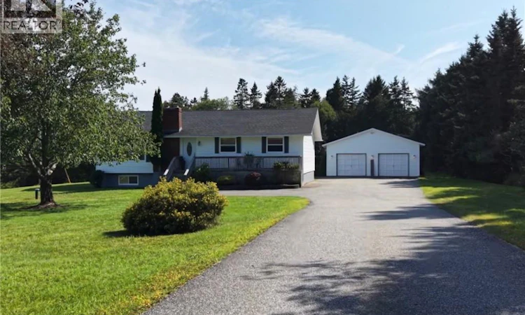 13 Woodward Crescent