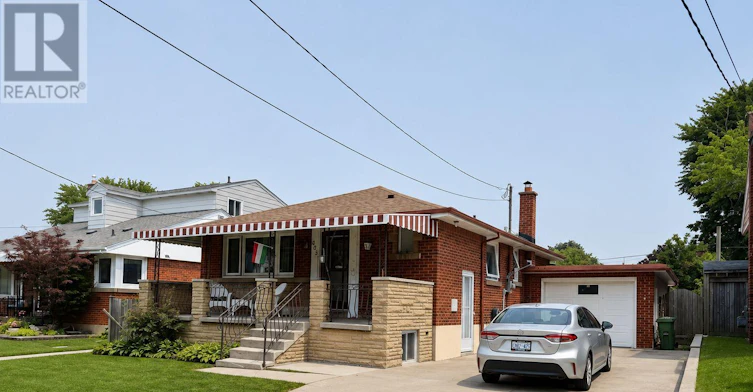 UPPER-283 45th Street EAST, Hamilton, ON, L8T 3K7