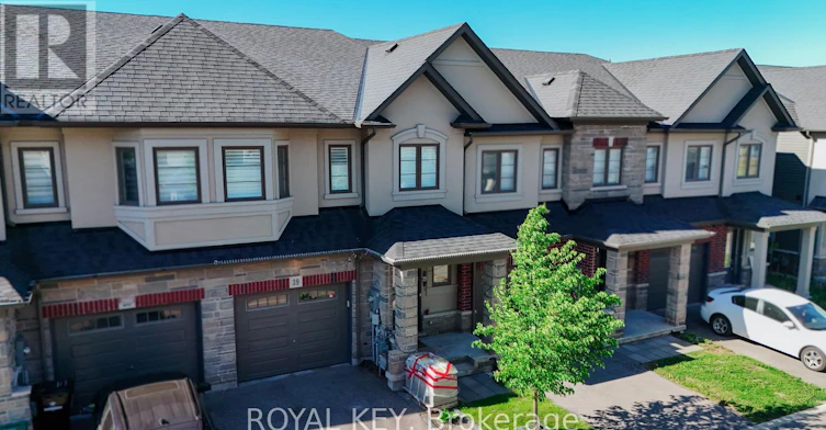 39-324 Equestrian Way, Cambridge, ON, N3E 0C1 - 32