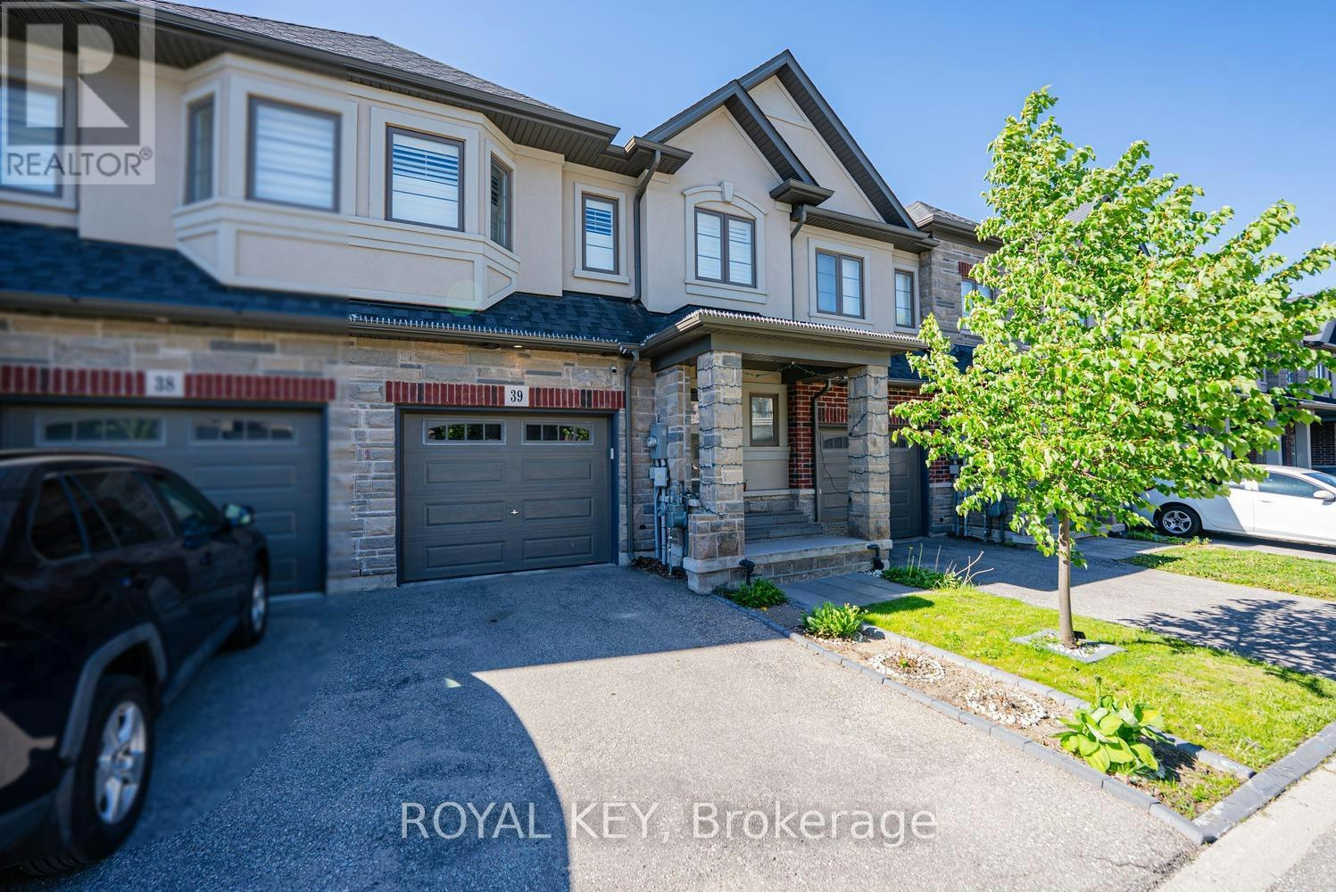 39-324 Equestrian Way, Cambridge, ON, N3E 0C1 - 3
