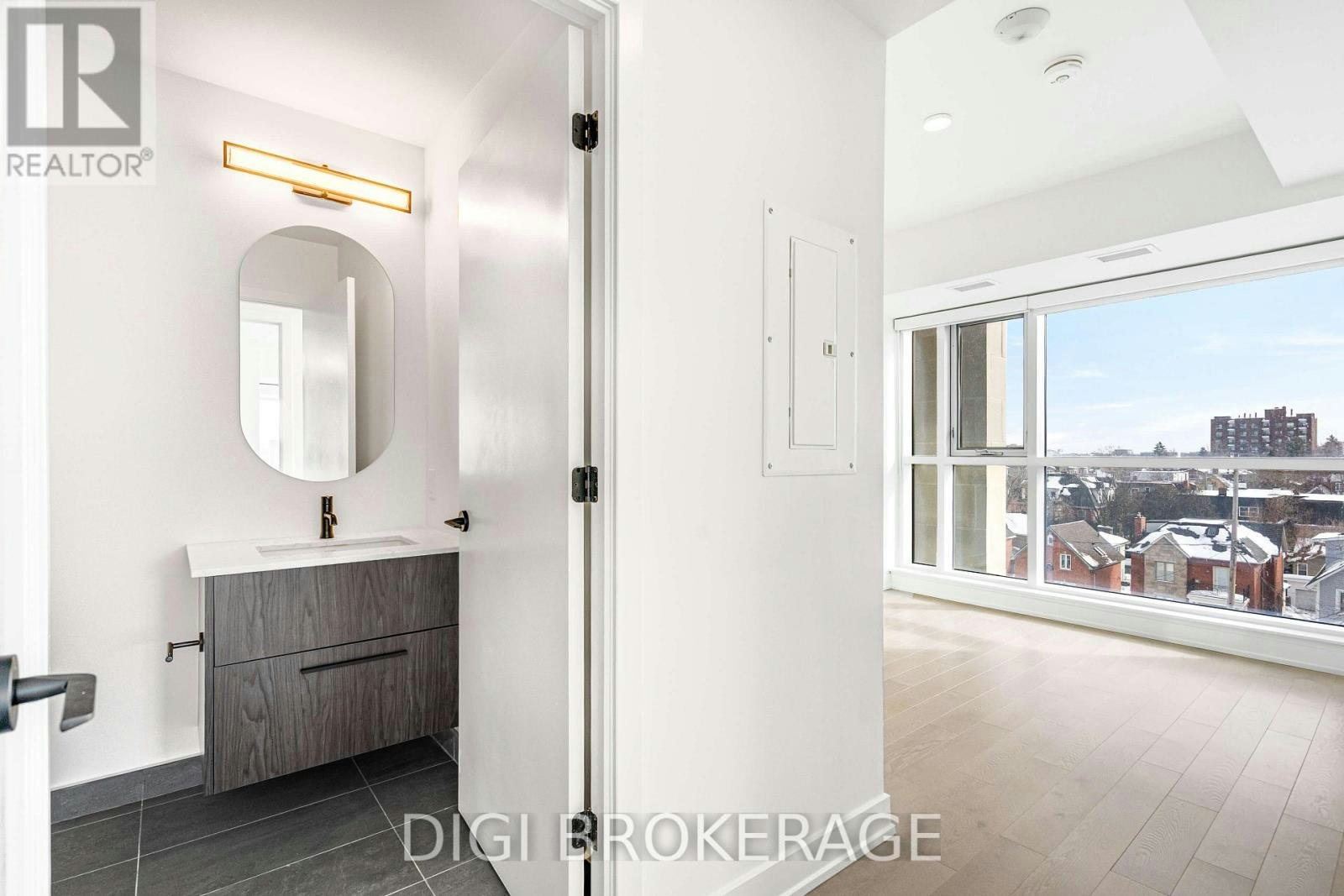 1007-560 Rideau Street, Ottawa, ON, K1N 5Z8 - 13